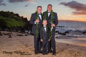 intimate gay Hawaii weddings